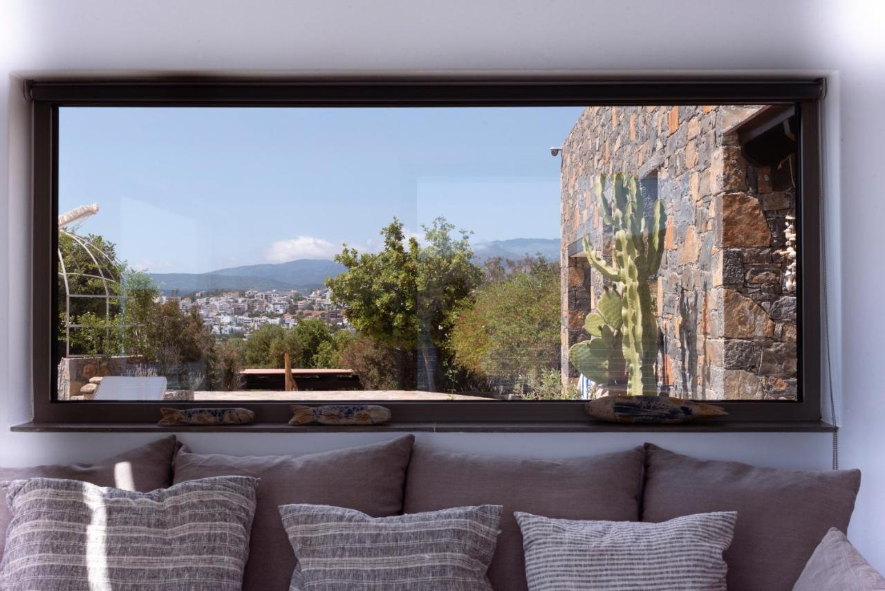 Aiolos: Above The Sea, Within Villa *
